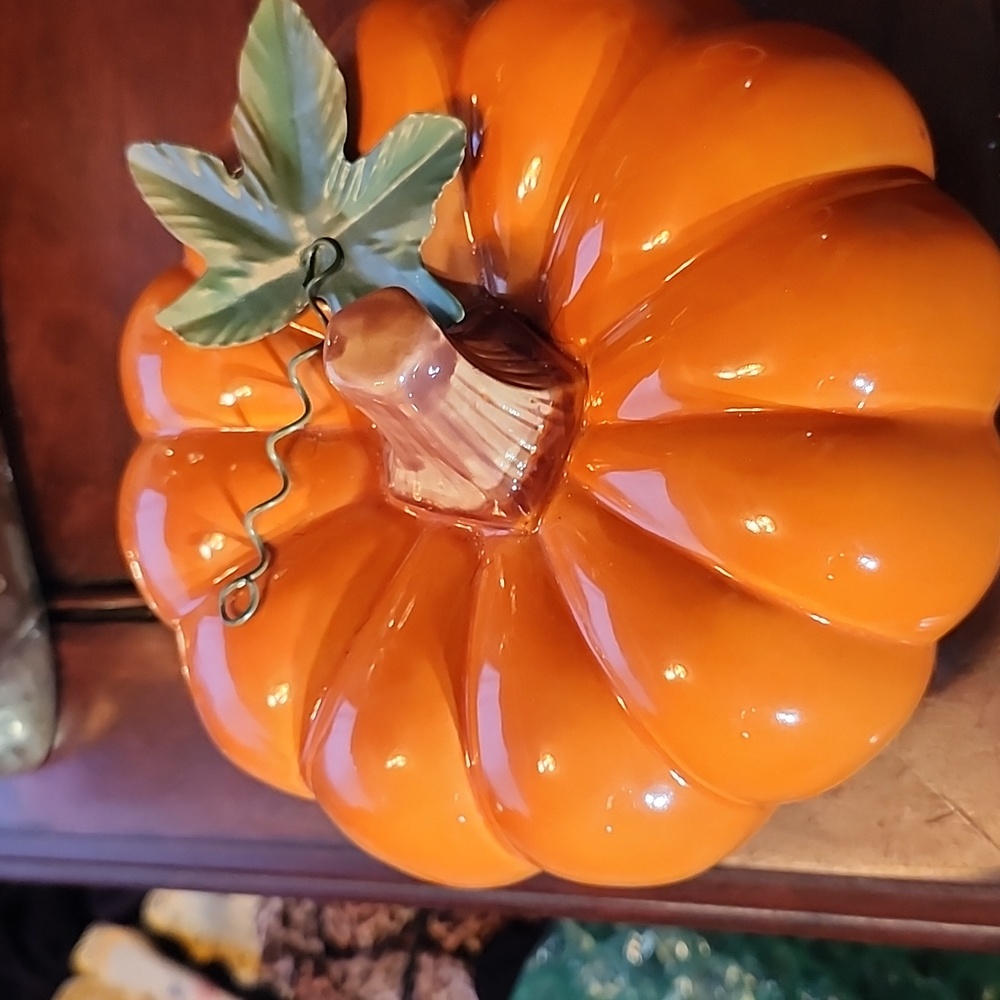 Glazed Ceramic Pumpkin - FALL DECOR Halloween - Jack-O-Lantern - Picture 2 of 5